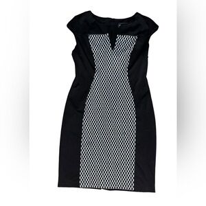Connected Apparel Stretch black & white print shift dress size 12